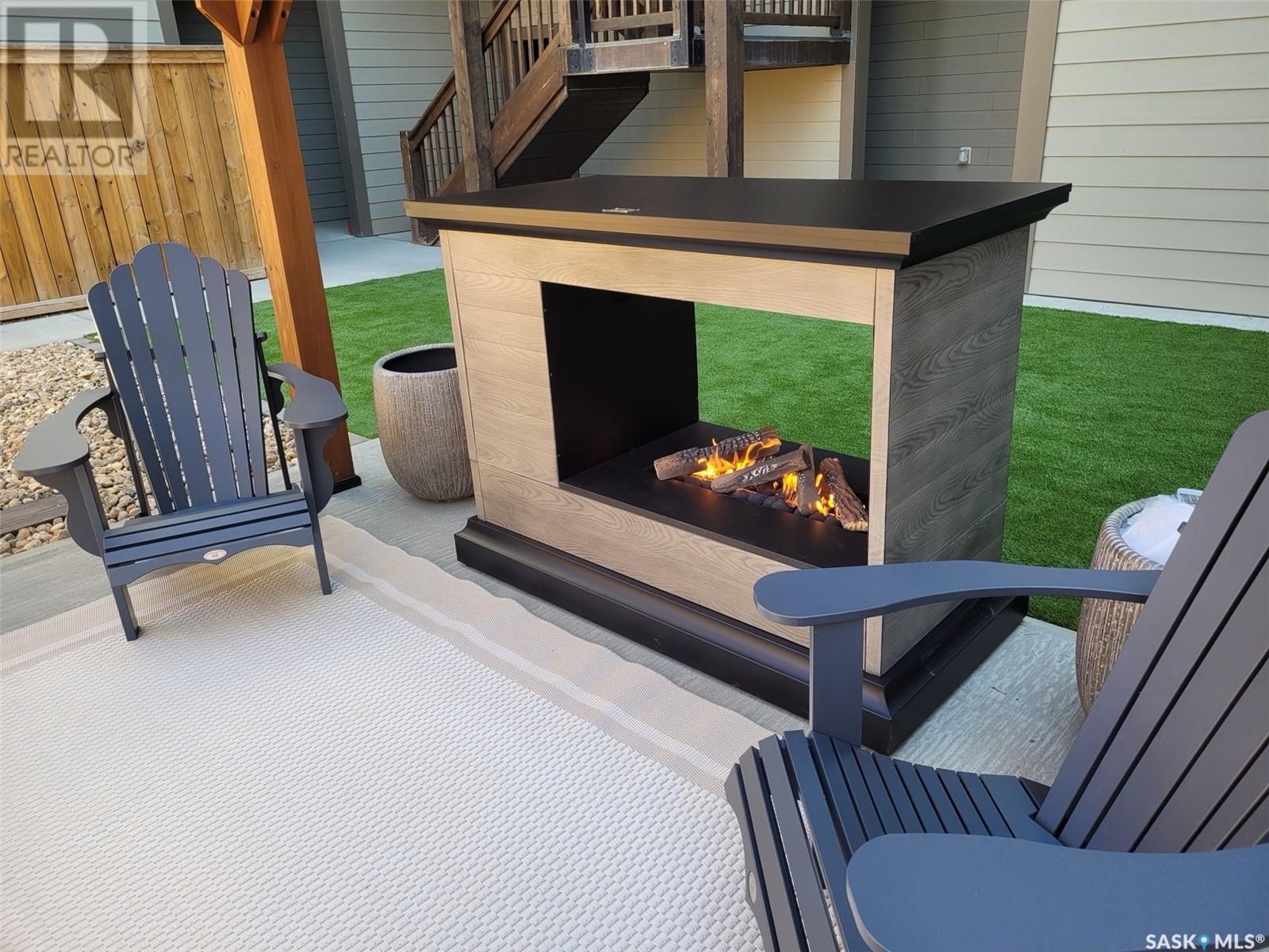 Photo 18 of 936 Montgomery Street, Moose Jaw SK