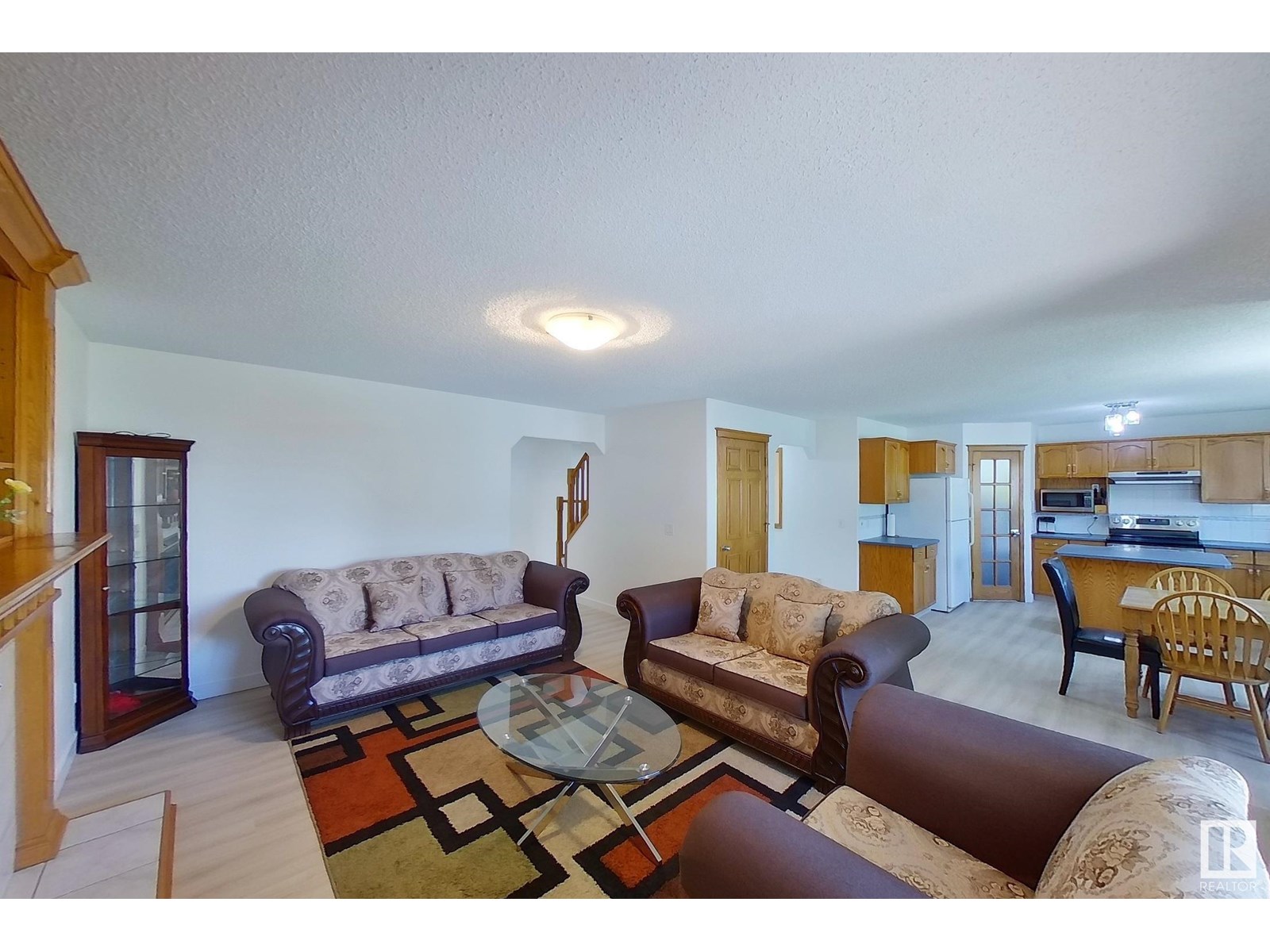 Photo 15 of 41 Hampton Cr, St Albert AB