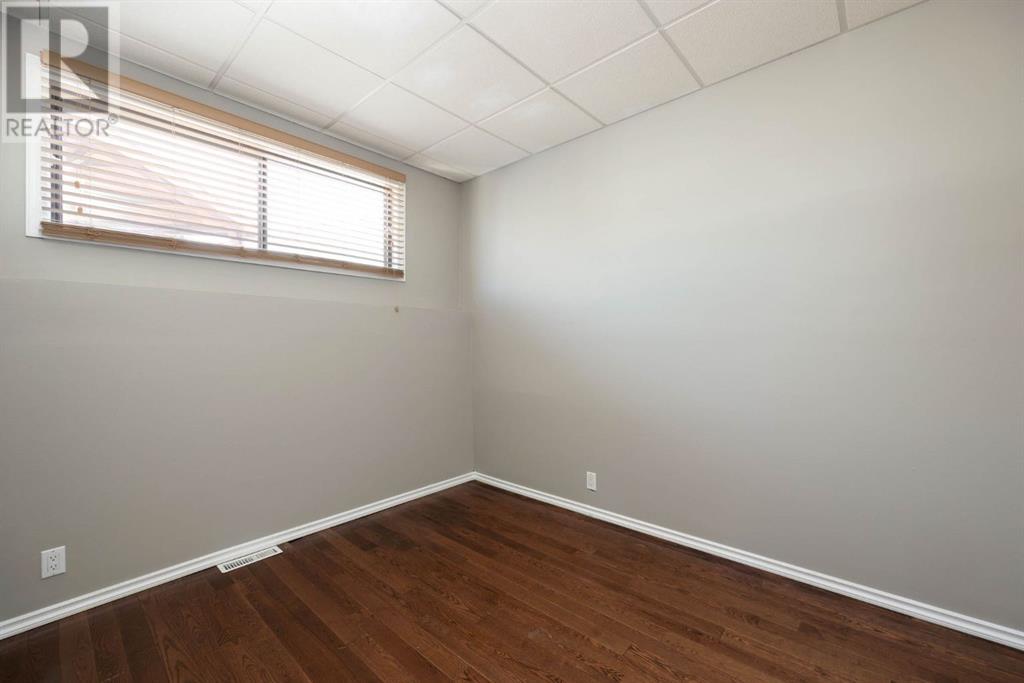Photo 28 of 237 Ermine Crescent, Fort Mcmurray AB