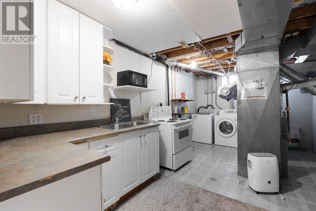 Photo 24 of 237 Ermine Crescent, Fort Mcmurray AB