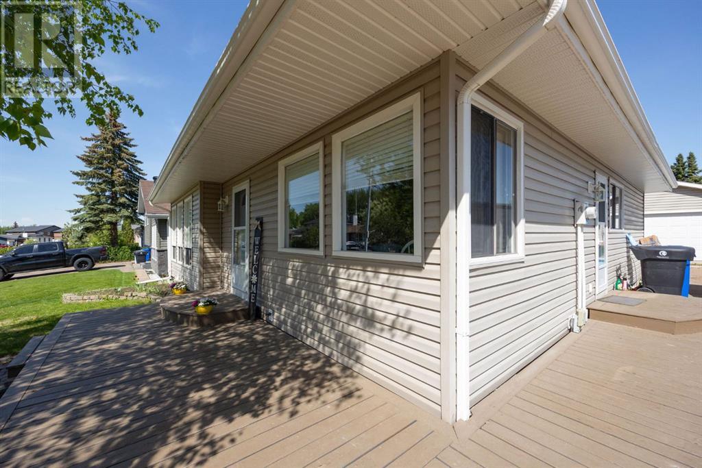 Photo 12 of 237 Ermine Crescent, Fort Mcmurray AB