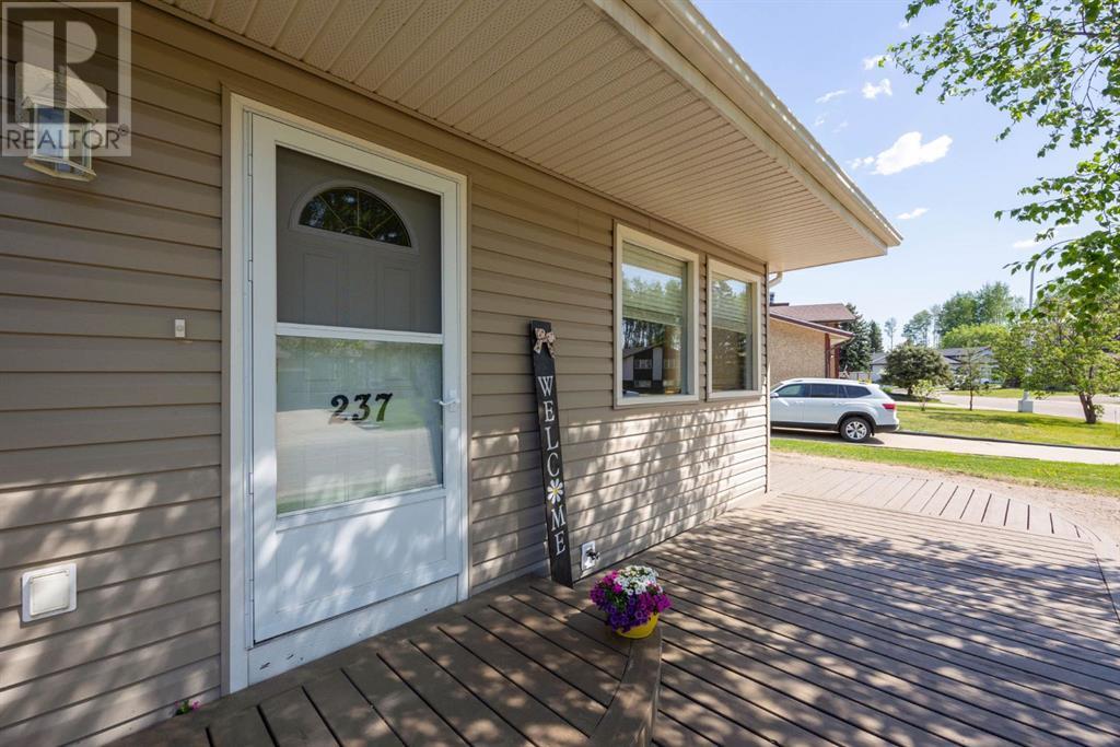 Photo 21 of 237 Ermine Crescent, Fort Mcmurray AB