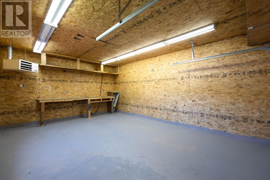 Photo 30 of 237 Ermine Crescent, Fort Mcmurray AB
