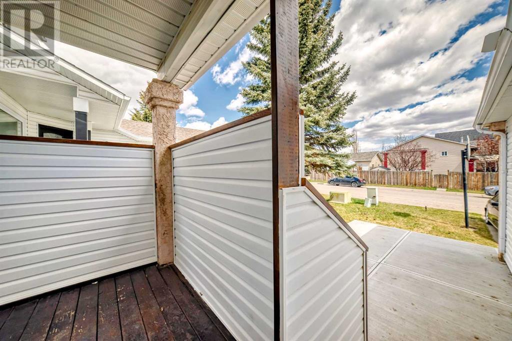 Single Family House for Sale in  Coventry Close NE Coventry Hills Calgary 