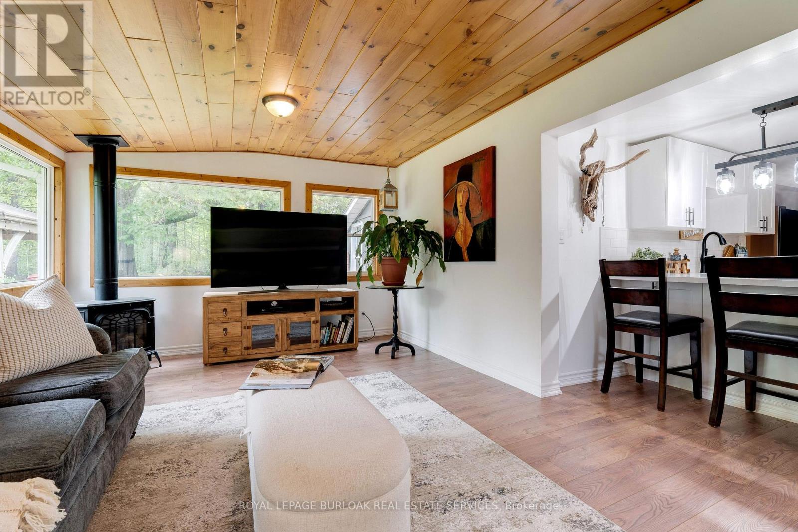 Photo 36 of 401 Lynden Road, Brantford ON
