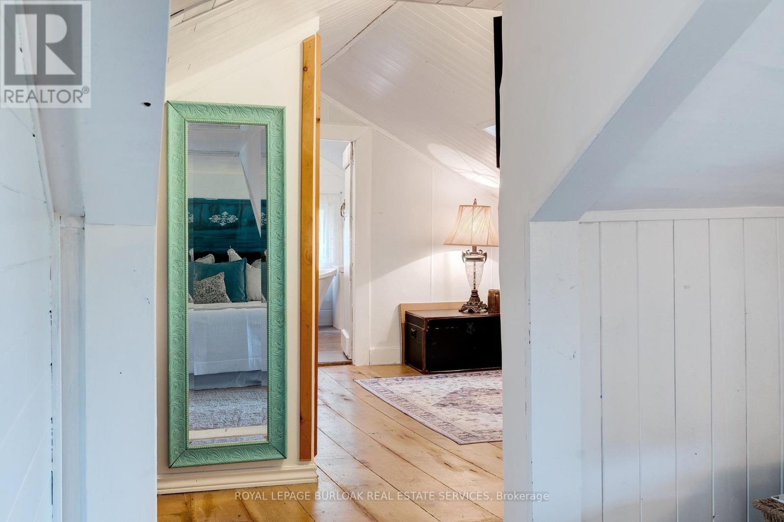 Photo 27 of 401 Lynden Road, Brantford ON