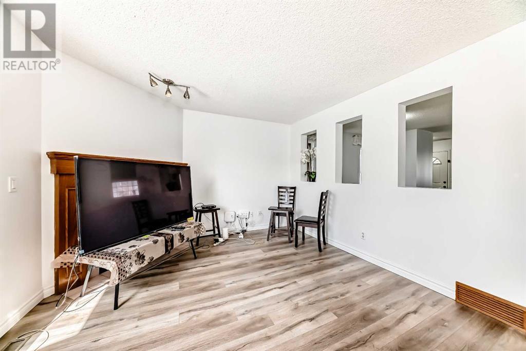 Single Family House for Sale in  Coventry Close NE Coventry Hills Calgary 