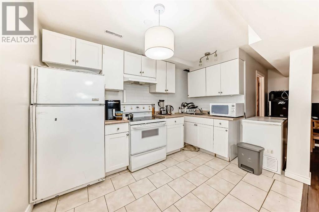 Single Family House for Sale in  Coventry Close NE Coventry Hills Calgary 