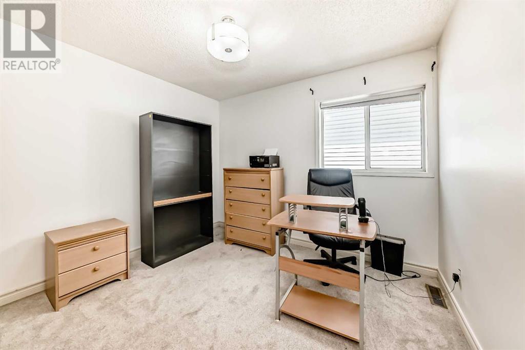 Single Family House for Sale in  Coventry Close NE Coventry Hills Calgary 