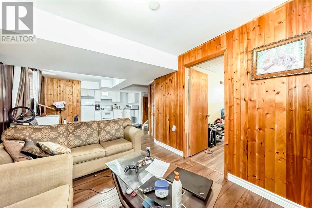 Single Family House for Sale in  Coventry Close NE Coventry Hills Calgary 