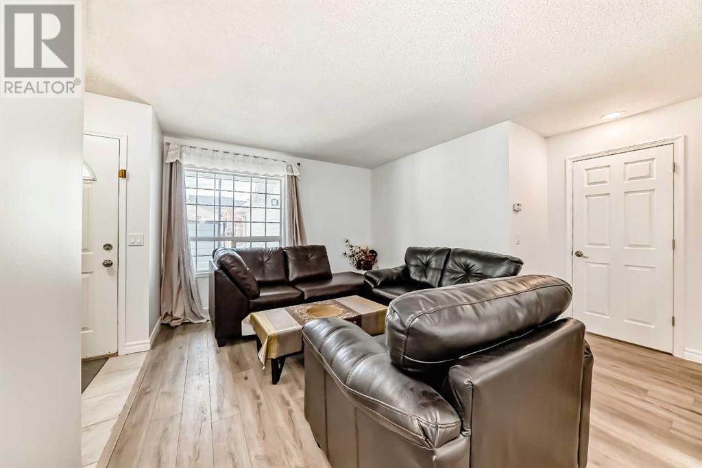 Single Family House for Sale in  Coventry Close NE Coventry Hills Calgary 