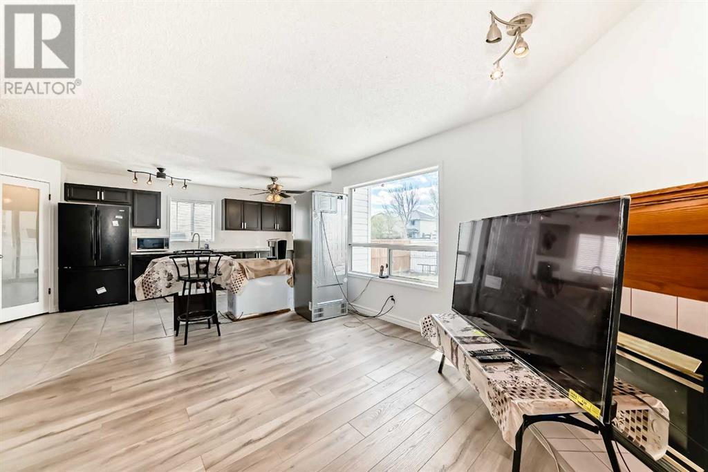 Single Family House for Sale in  Coventry Close NE Coventry Hills Calgary 