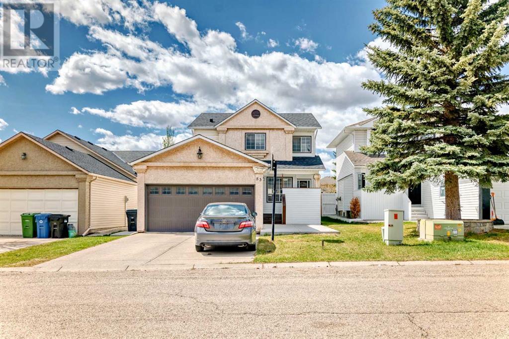 Single Family House for Sale in  Coventry Close NE Coventry Hills Calgary 