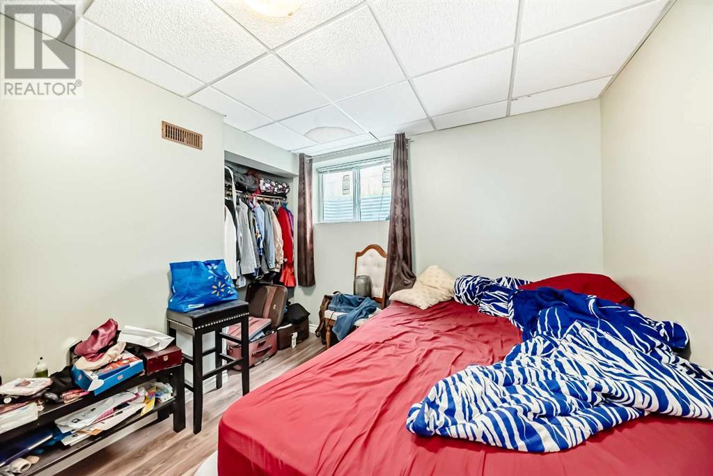Single Family House for Sale in  Coventry Close NE Coventry Hills Calgary 