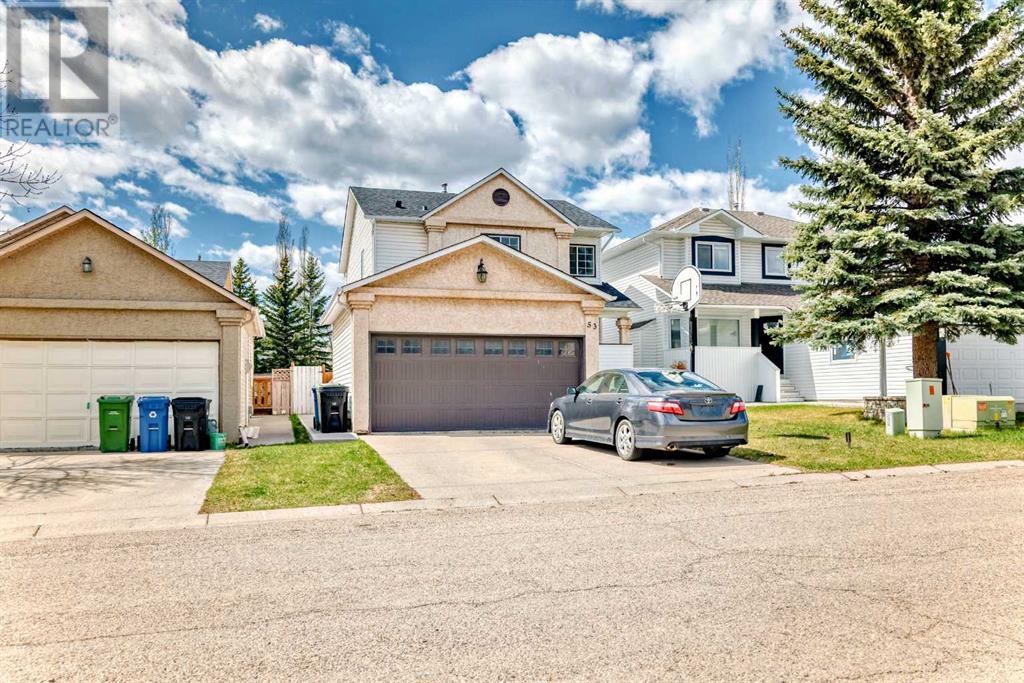 Single Family House for Sale in  Coventry Close NE Coventry Hills Calgary 