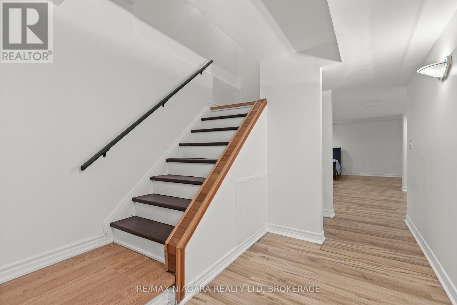 Photo 14 of 13 34 Dynasty Avenue, Hamilton ON