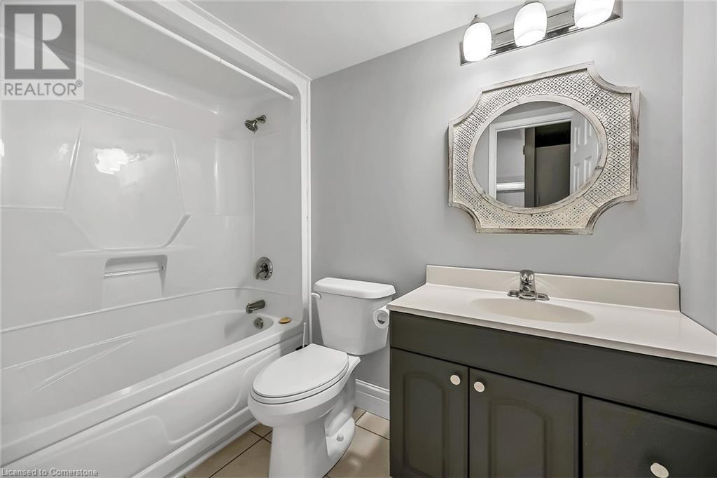 Photo 33 of 20 John Street Unit 207, Grimsby ON