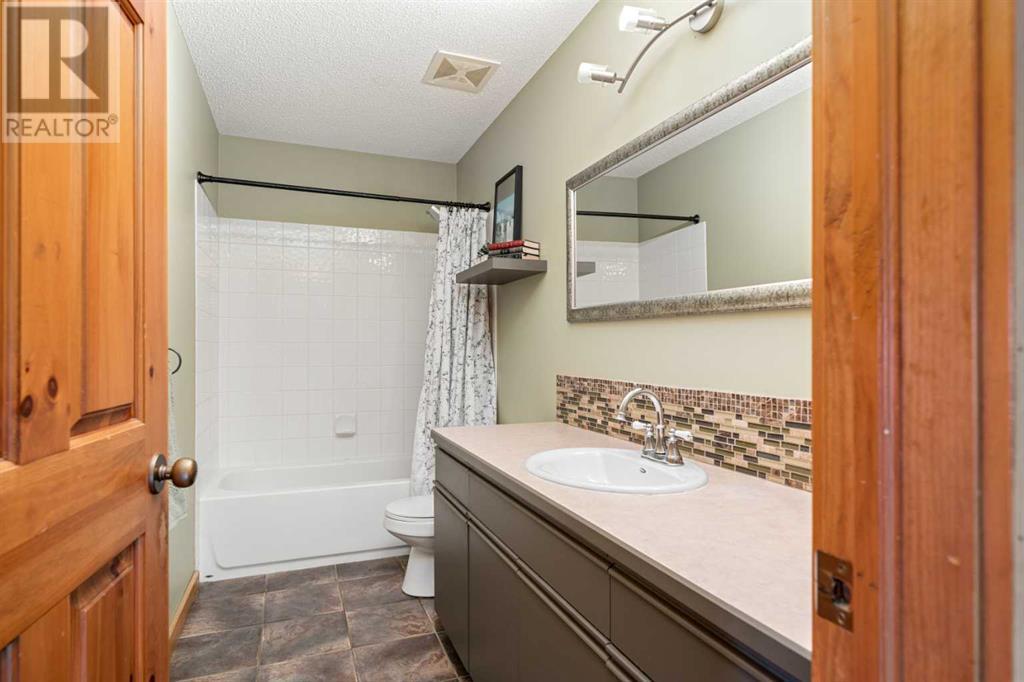 Single Family House for Sale in  Hidden Creek Heights NW Hidden Valley Calgary 