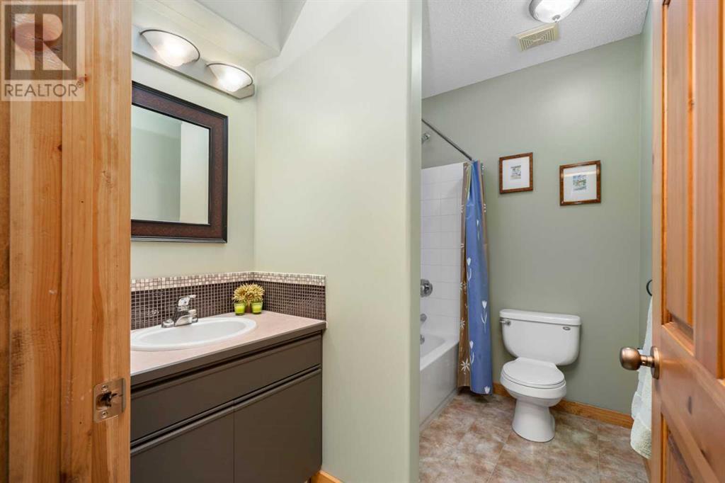 Single Family House for Sale in  Hidden Creek Heights NW Hidden Valley Calgary 