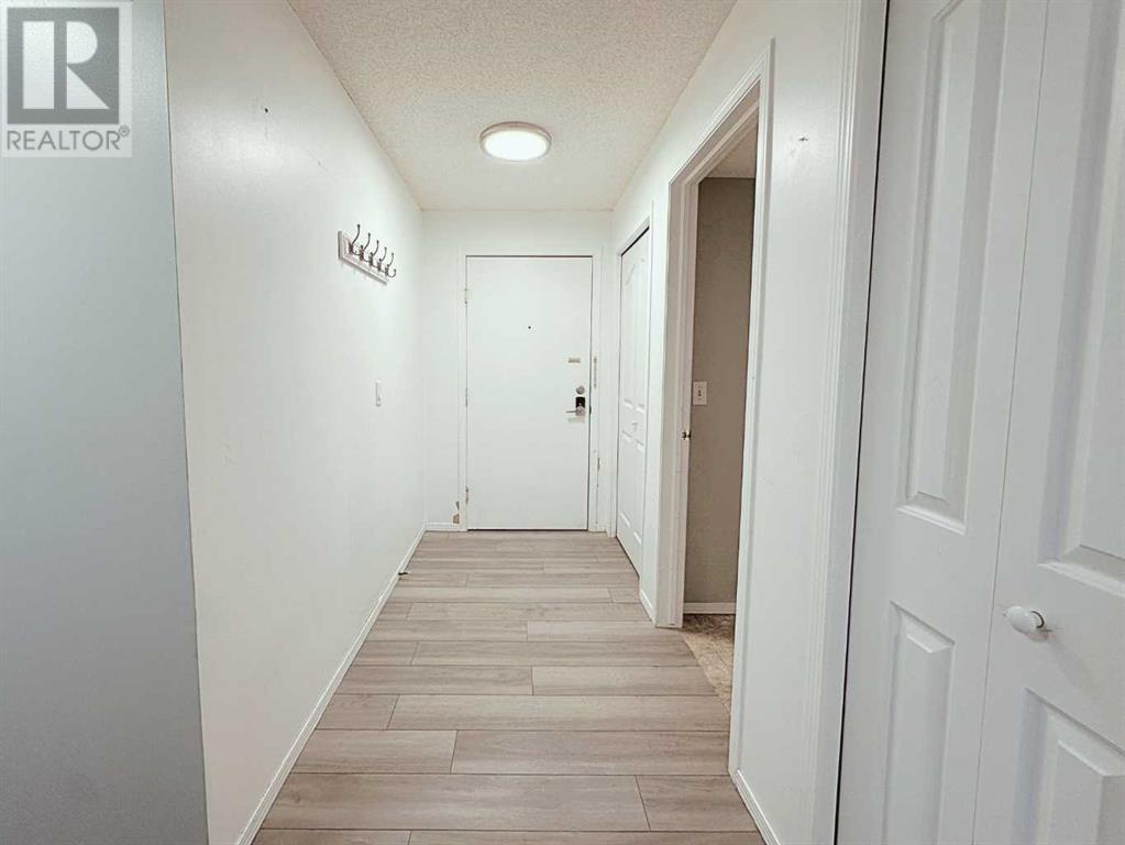 Single Family House for Sale in   Somervale Court SW Somerset Calgary 