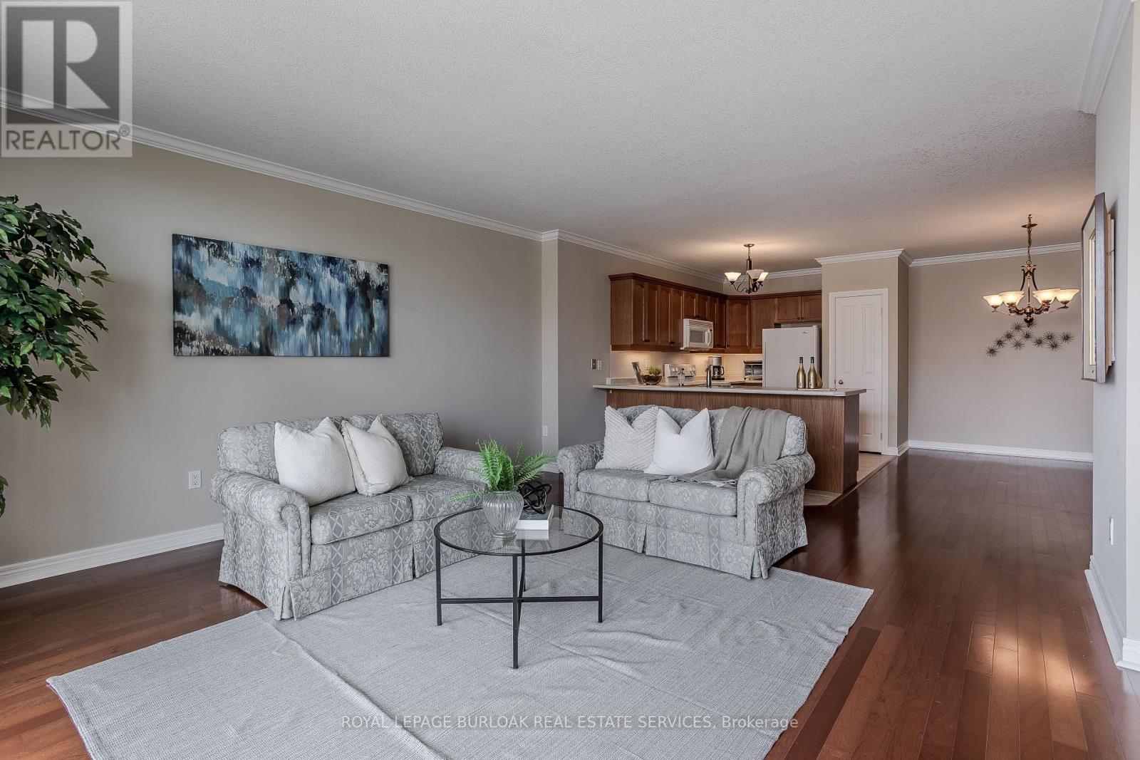Photo 26 of 410 1998 Ironstone Drive, Burlington ON