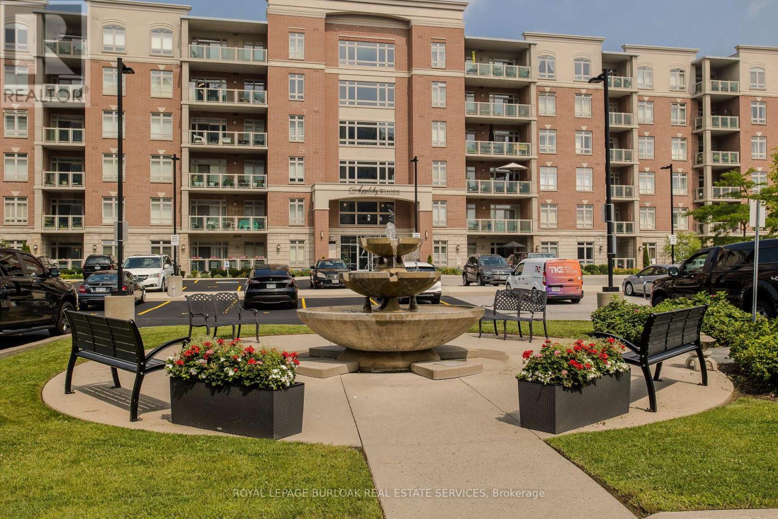 Photo 27 of 410 1998 Ironstone Drive, Burlington ON
