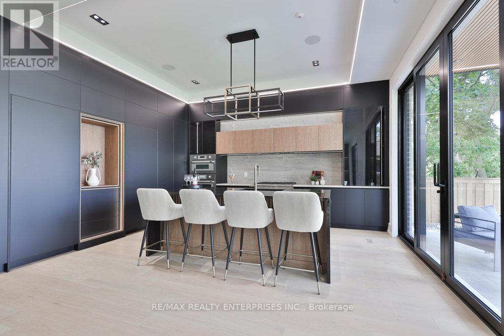 Photo 12 of 1349 Melton Drive, Mississauga ON