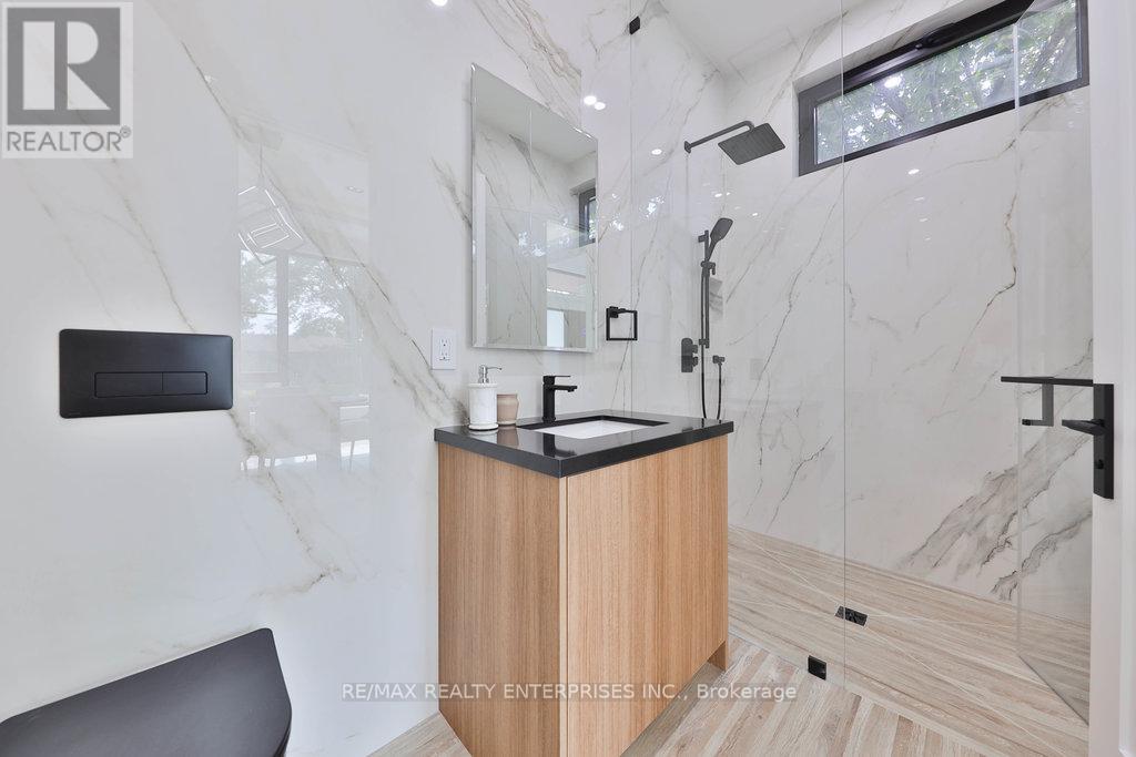 Photo 16 of 1349 Melton Drive, Mississauga ON
