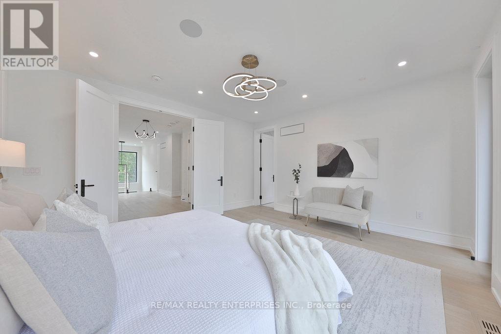 Photo 22 of 1349 Melton Drive, Mississauga ON