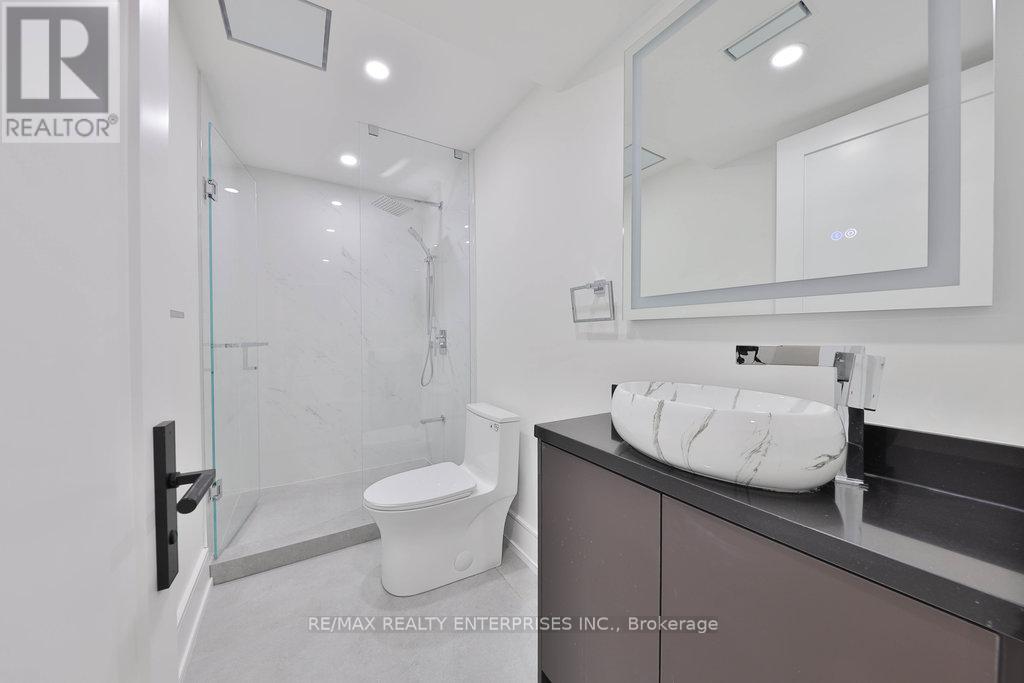 Photo 41 of 1349 Melton Drive, Mississauga ON