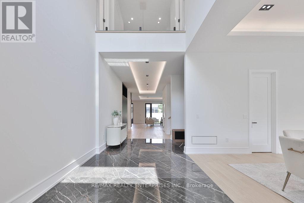 Photo 5 of 1349 Melton Drive, Mississauga ON