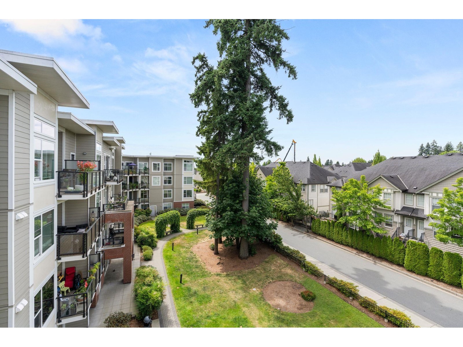 Photo 20 of 412 15956 86 A Avenue, Surrey BC