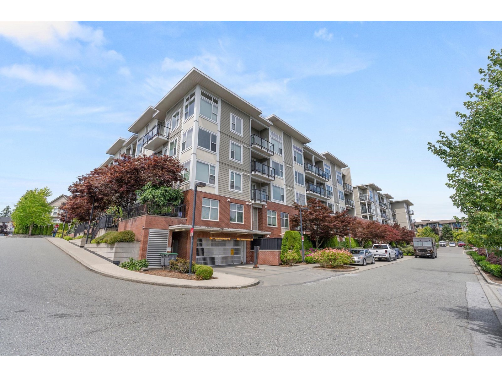Photo 1 of 412 15956 86 A Avenue, Surrey BC
