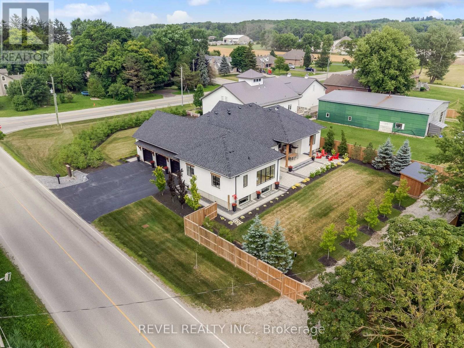 Photo 7 of 4678 Lobsinger Line, Wellesley ON