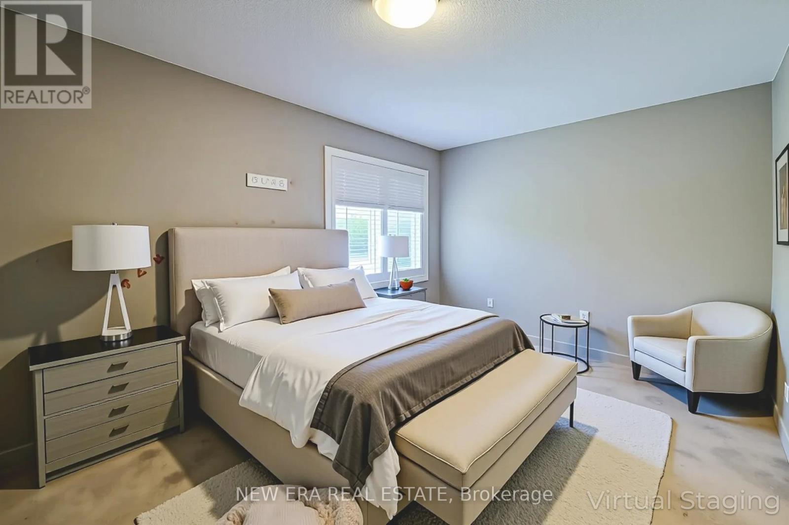 Photo 33 of 128 Montreal Circle, Hamilton ON