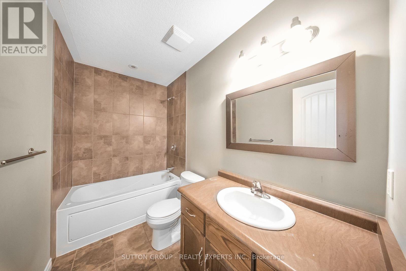 Photo 13 of 1441 Dunkirk Avenue, Woodstock ON