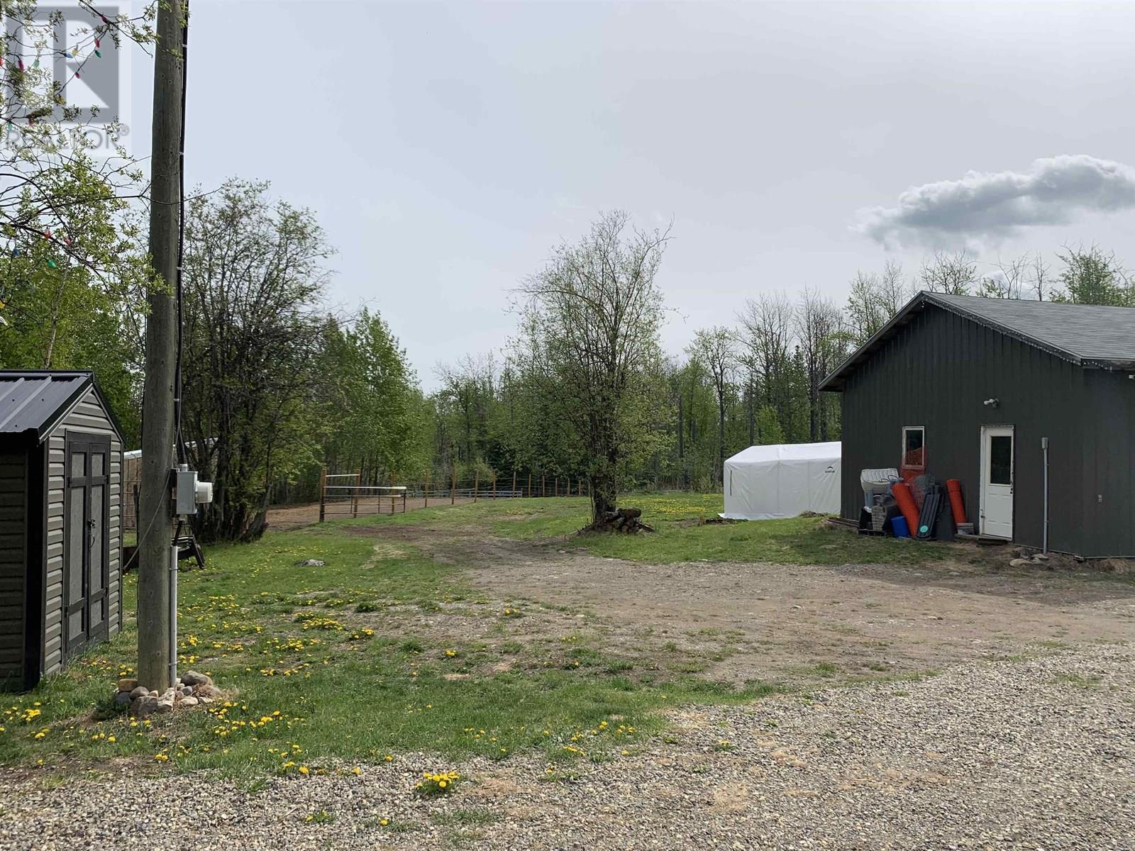 Photo 10 of 14651 Coffee Creek Subdiv, Charlie Lake BC