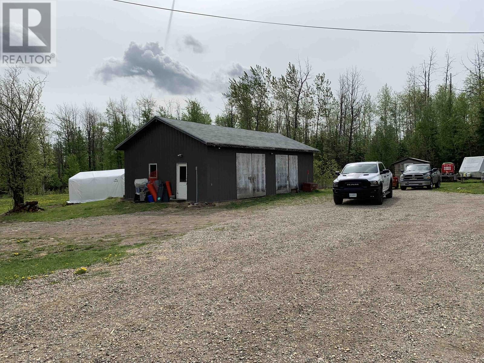 Photo 2 of 14651 Coffee Creek Subdiv, Charlie Lake BC