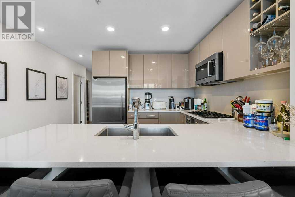 Single Family House for Sale in    Street NW Hillhurst Calgary 