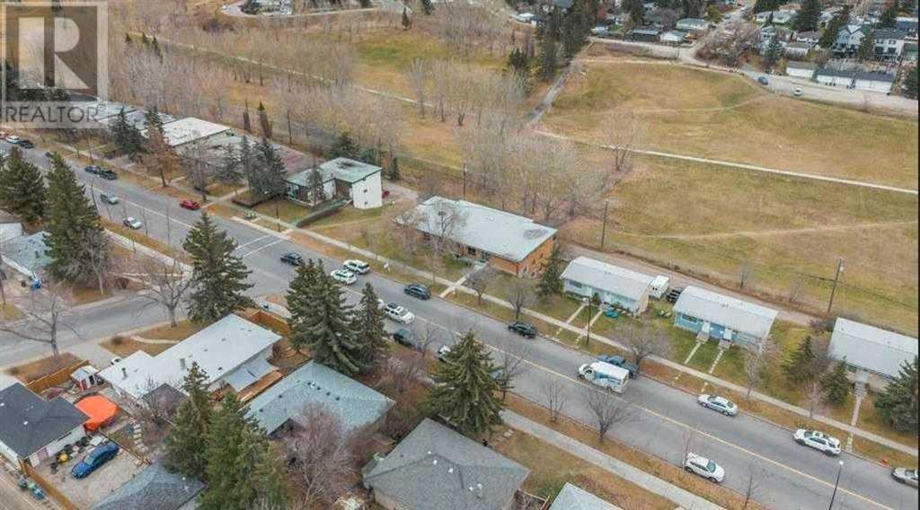 Single Family House for Sale in    Street NW Highland Park Calgary 