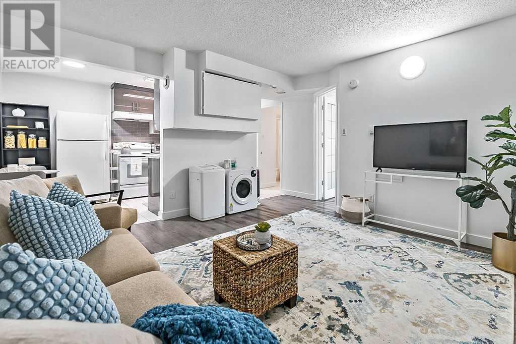 Single Family House for Sale in    Street NW Highland Park Calgary 