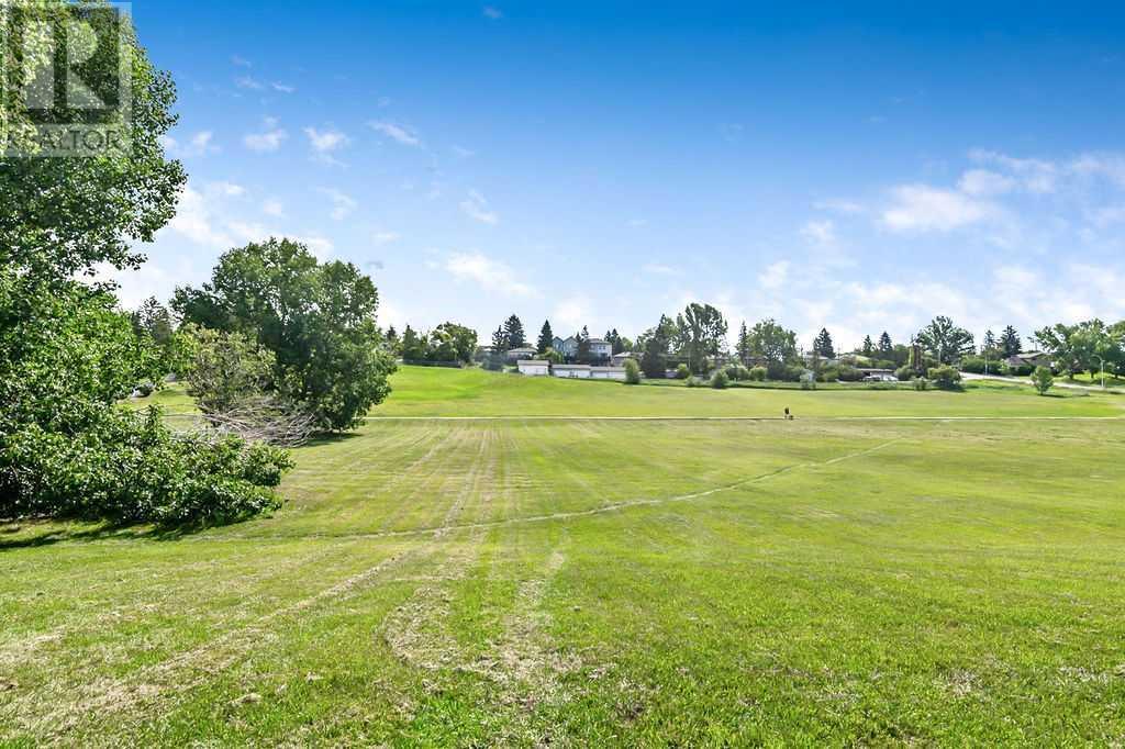 Single Family House for Sale in    Street NW Highland Park Calgary 
