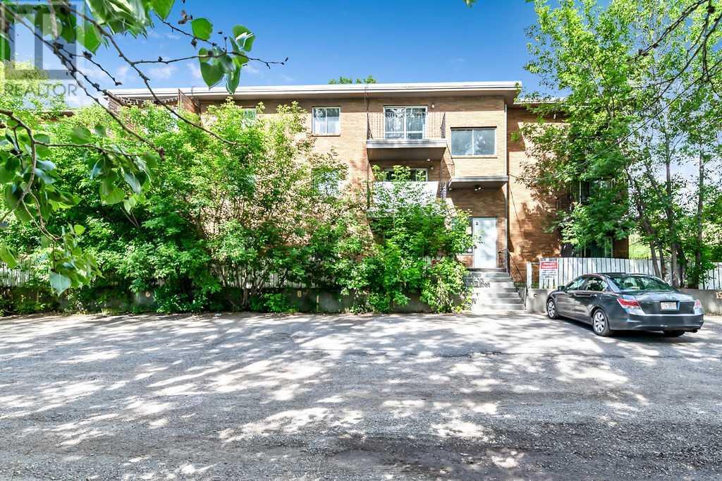 Single Family House for Sale in    Street NW Highland Park Calgary 
