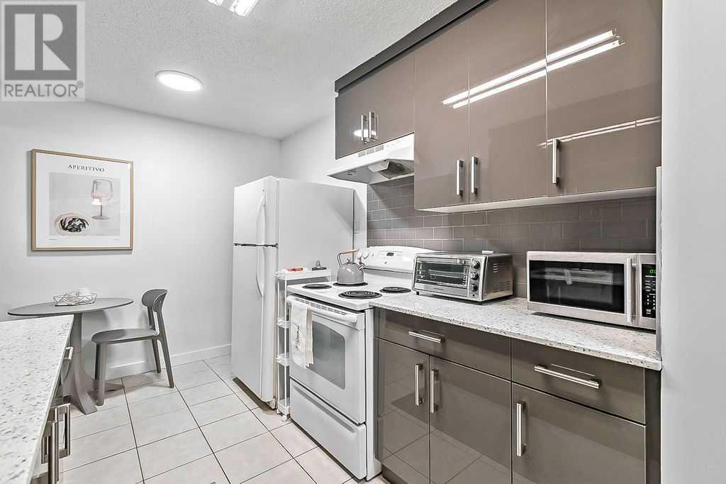 Single Family House for Sale in    Street NW Highland Park Calgary 