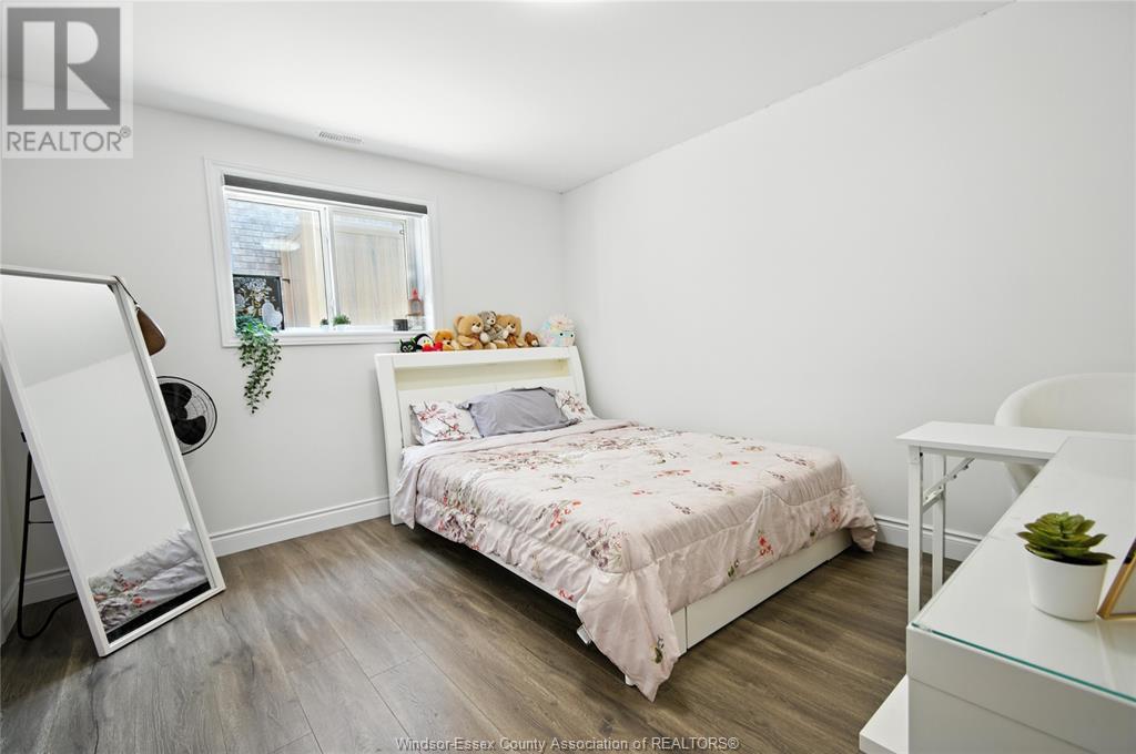 Photo 18 of 1541 Clearwater Avenue, Windsor ON
