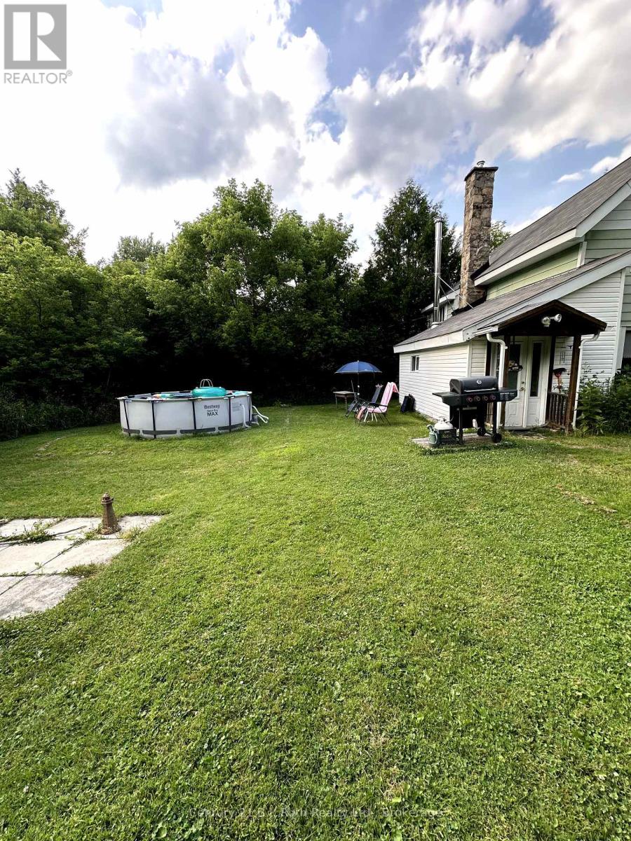Photo 18 of 4 Stocking Lane, Huntsville ON