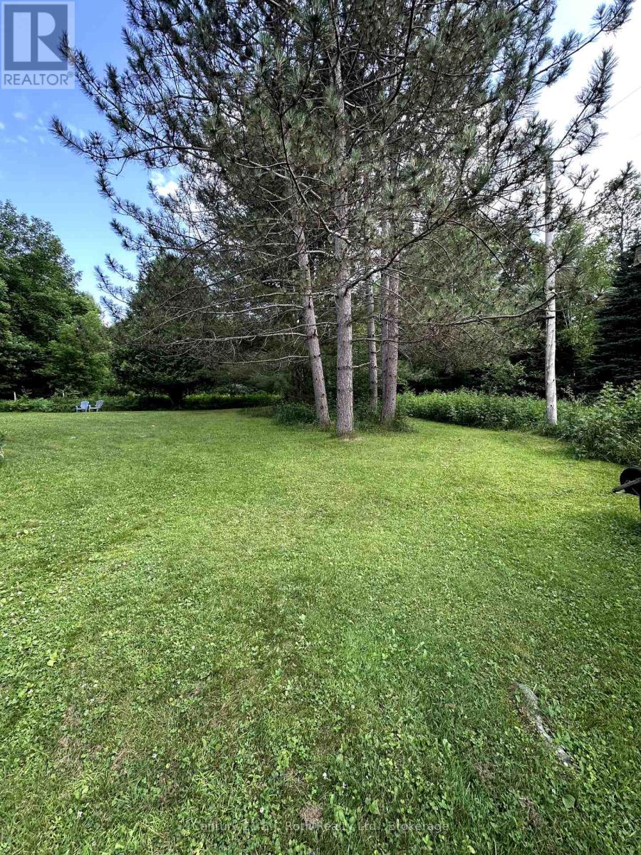 Photo 10 of 4 Stocking Lane, Huntsville ON
