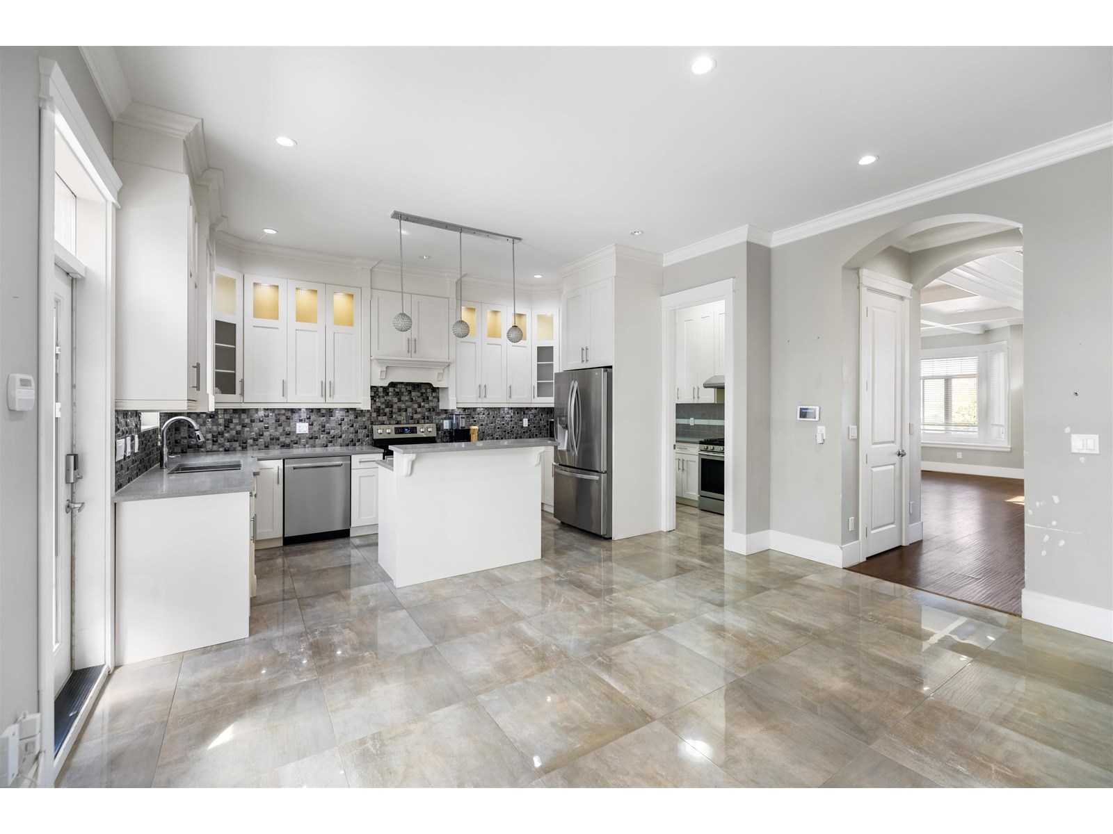 Photo 13 of 14138 60 A Avenue, Surrey BC