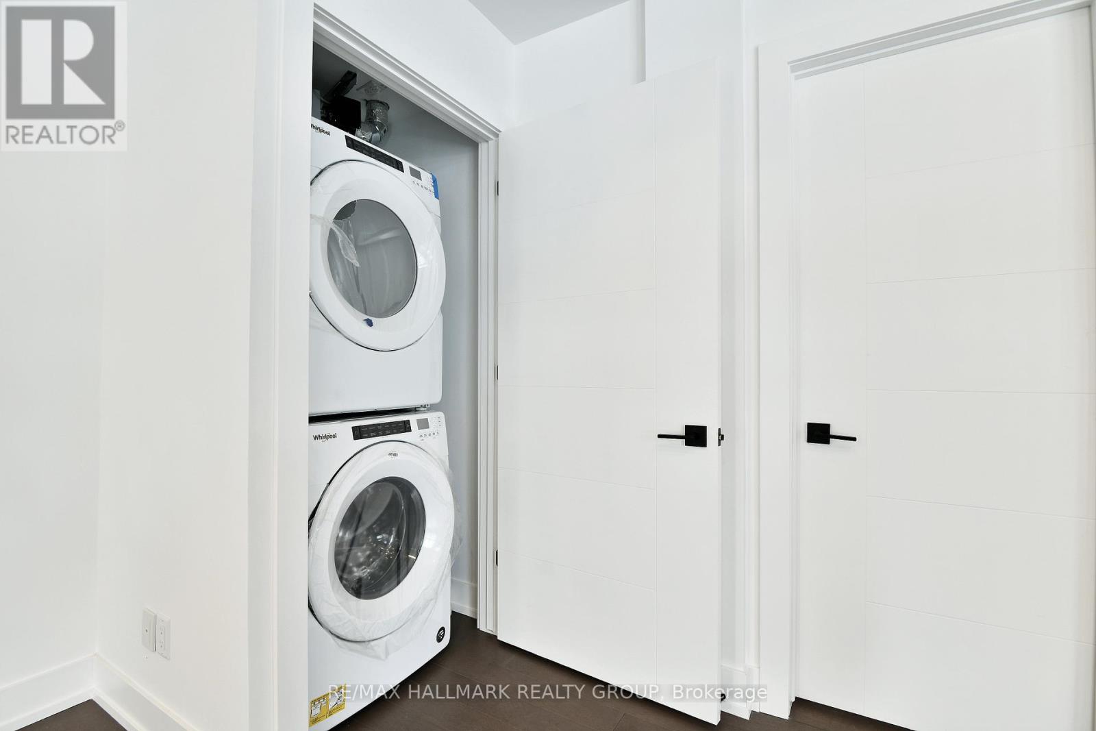 Photo 1 of 103 101 Pinhey Street, Ottawa ON