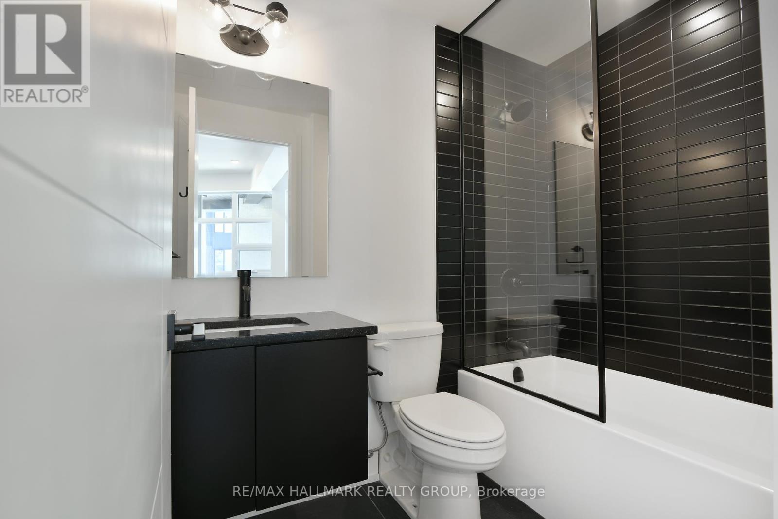Photo 20 of 103 101 Pinhey Street, Ottawa ON